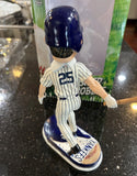New York Yankees 2010 Mark Teixeira Action MLB Bobblehead.helmet base