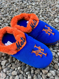 New York Mets mens size XL team logo plush slippers.

New in original packaging.