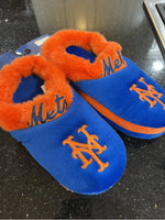 New York Mets Mens MLB team logo plush slippers These Run