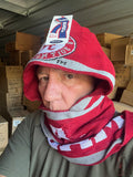 Alabama NCAA Retro Team Logo Hood and Scarf Combo with Pockets is a must-have for any Alabama Crimson Tide football fan. Officially licensed by the NCAA