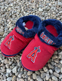 Los Angeles Angels mens size Large team logo plush slippers.

New in original packaging.

See pictures for size chart.