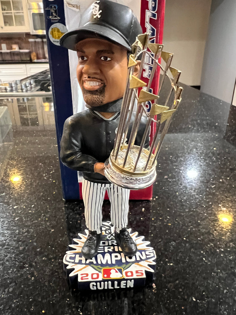 Ozzie Guillen Chicago White Sox 2005 World Series Champs Trophy bobblehead