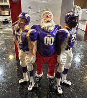 Minnesota Vikings rare retro team Santa Xmas ornament featuring the players with Santa. Made by Forever Collectibles,
