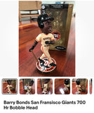 Barry Bonds San Fransisco Giants 700 Hr Bobble Head. Condition is New. Shipped with USPS Priority Mail.